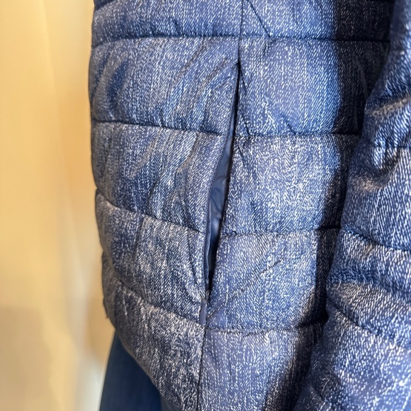 Monte Cervino fitted puffer jacket - Picture 8 of 12